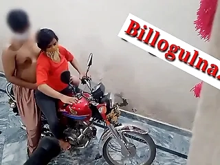 Hot XXX torn up by friend on bike hindi audio